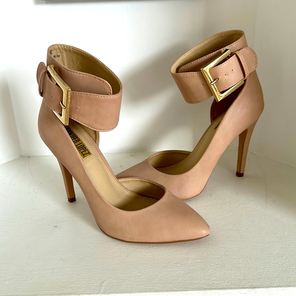 Jennifer Lopez Heels size 8- worn once